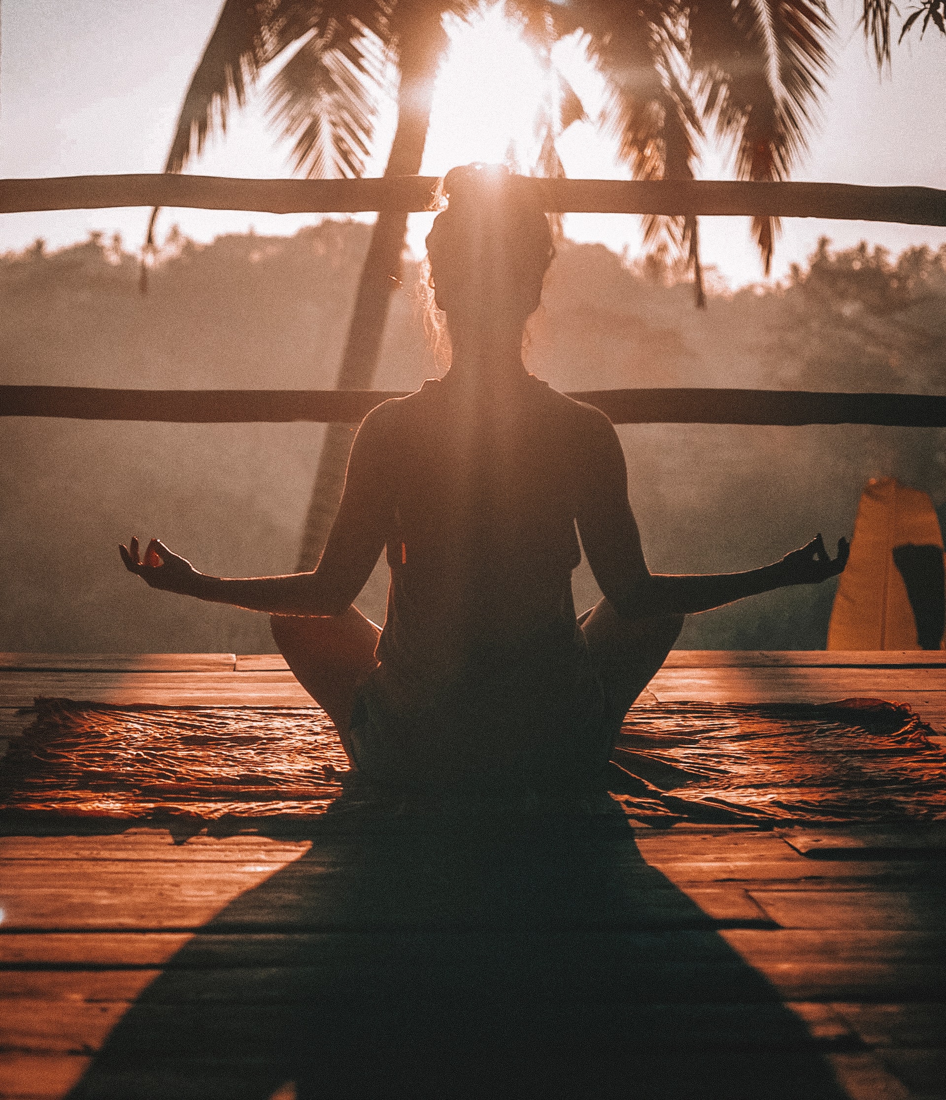 woman-yoga woman-yoga
